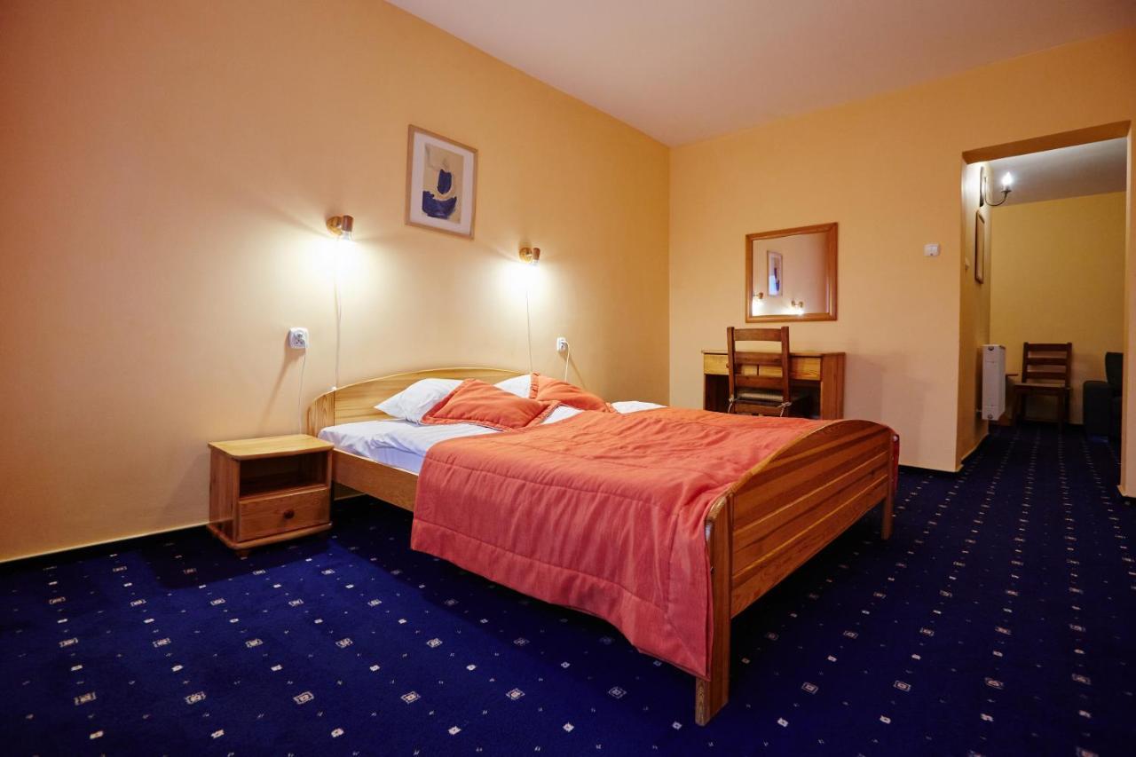Hotel Osrodek Wypoczynkowy Koziol Kolno  Esterno foto